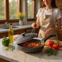 Сковорода зтовсим дном Украина з алюмінієвою кришкою, d. 220 мм