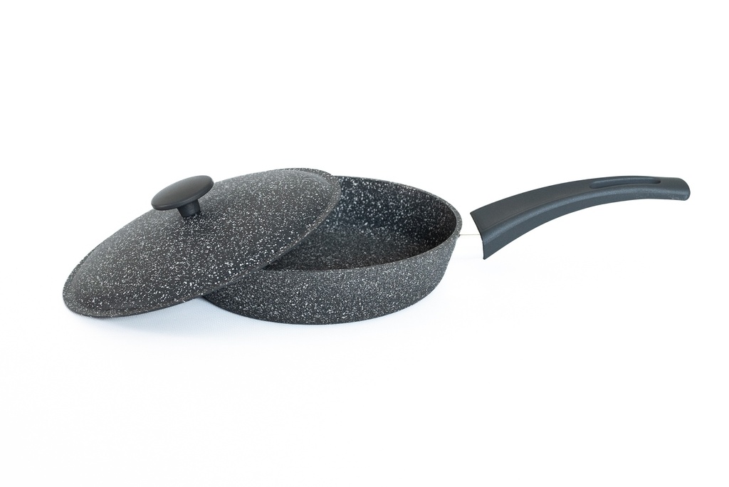 Patelnia z pokrywką aluminiową, średnica 220 mm.